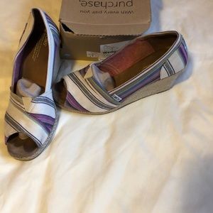 TOMS Striped wedges women’s size 11